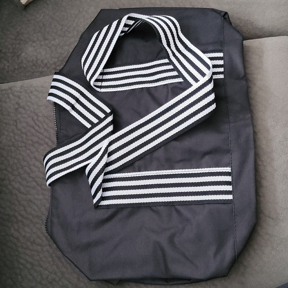 Blomingdales Travel Overnight Gym Duffel Black n White Shoulder Bag